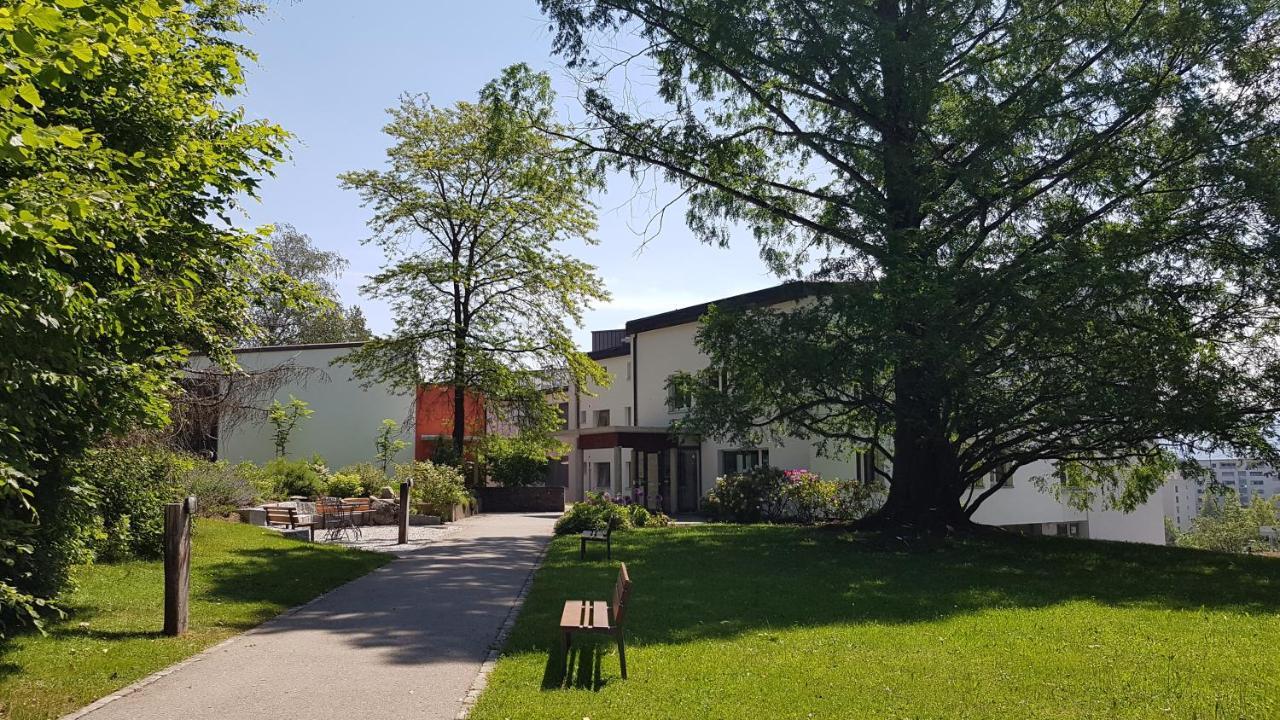 Le Domaine Ξενοδοχείο Villars-Sur-Glane Εξωτερικό φωτογραφία